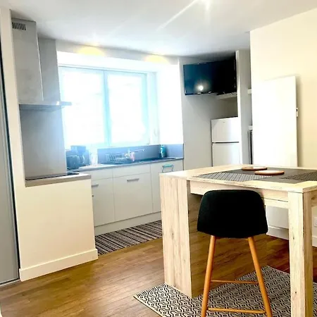 30m2, Parking, 2 Pers, 10 Min D'aurillac * Polminhac